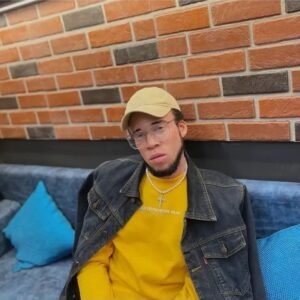 Alex Bio